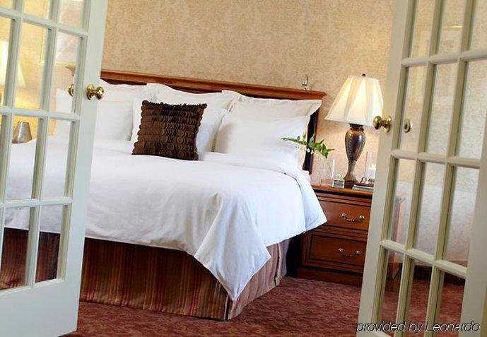 The Del Monte Lodge Renaissance Rochester Hotel & Spa Cameră foto